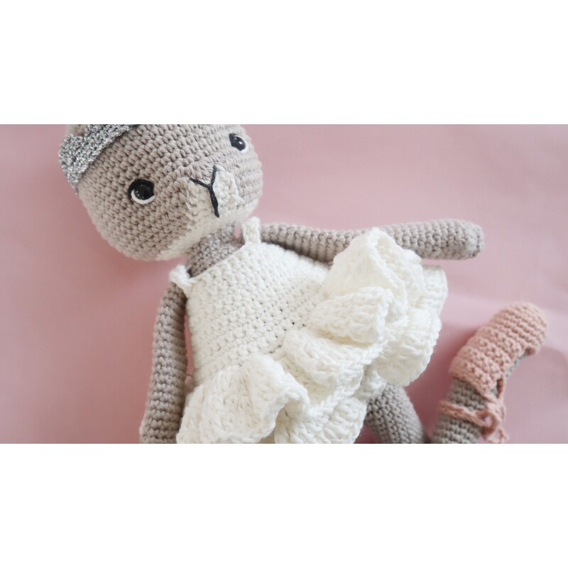 Robe Tutu Swann – Patron Crochet Gratuit PDF